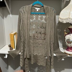 Dressbarn xl grey lace cardigan. Long flare sleeves